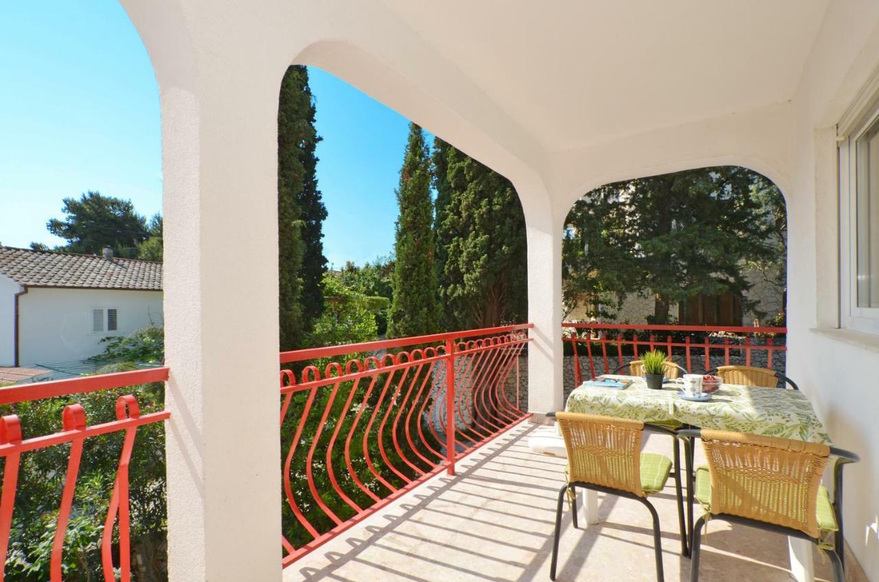 Apartment House Juretic - 50 M From The Beach Trogir Exterior foto