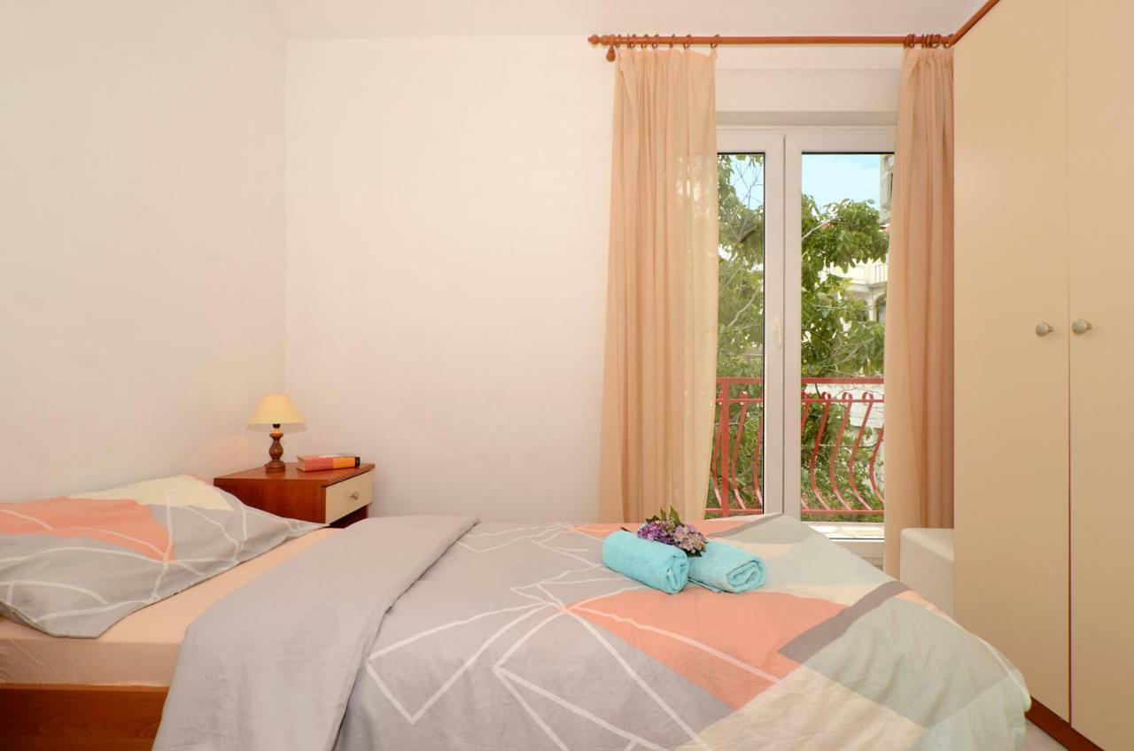 Apartment House Juretic - 50 M From The Beach Trogir Exterior foto